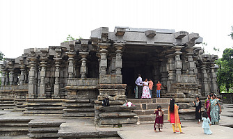 10 Famous Art and Crafts from Telangana