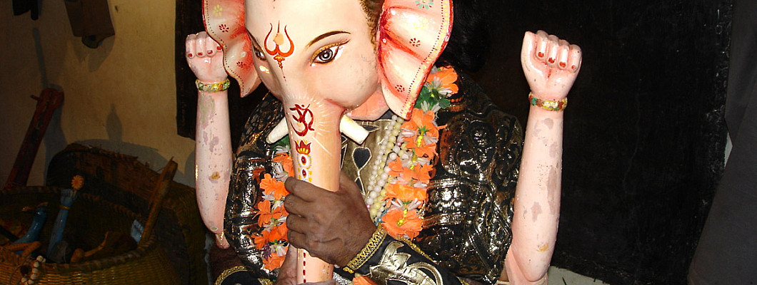 10 Famous Art & Crafts of Maharashtra