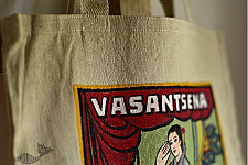 Carnival on Canvas ➤ Canvas Hand Painted Bag ➤ 2