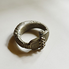 Kanupriya | Tribal / Vintage Jewelry - Solid Heavy Kada (2.2 inch)