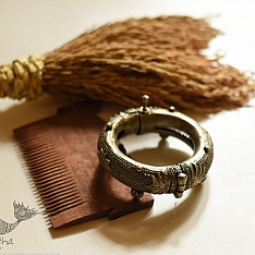 Kanupriya | Tribal / Vintage Jewelry - Jhaali Design Kada (Three Size Options)