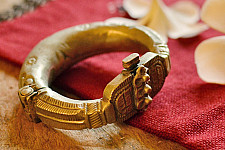 Kanupriya ~ White Metal Vintage Holow Kada 
