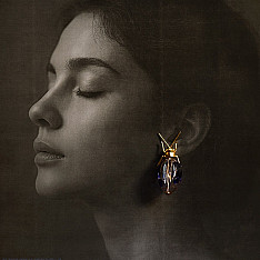 Kusumaprabha . कुसुमांप्रभा | Designer Glass Earring - Blue Bug