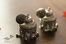 इशाना ✽ White Metal ✽ Earring 6