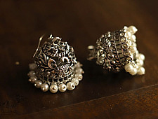 इशाना ✽ White Metal ✽ Earring 9