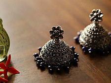 इशाना ✽ White Metal ✽ Earring 2