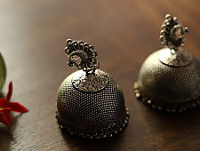 इशाना ✽ White Metal ✽ Earring 5