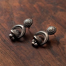 Ishana . इशाना | German Silver - Jhumka Earring 