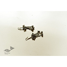 Kanupriya ~ Vintage White Metal Earring - C