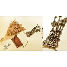 Kanupriya | White Metal Vintage Necklace