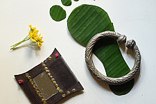 Kanupriya ⁑ Vintage Ankle Kada (Hollow Kada)
