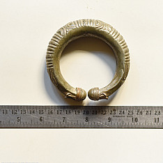 Kanupriya ꙰ Handmade Vintage Hollow Kada