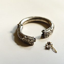 Kanupriya ꙰ Handmade Trible Heavy Solid Kada