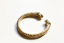 Kanupriya ꙰ Handmade Vintage Solid Brass Kada - Tiger