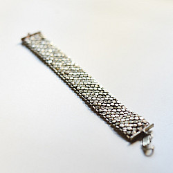 Kanupriya ꙰ Handmade Bharwadi Bracelet