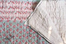 Thaat Baat | Sanganeri Jaipuri Razai Double Bed - Light Weight Quilt - Pink Flowers