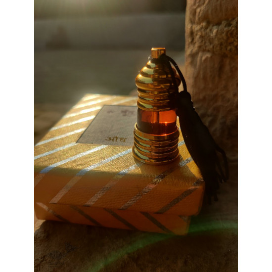 Pure organic fragrance of  Audh /Agarwood - Fragrant oil