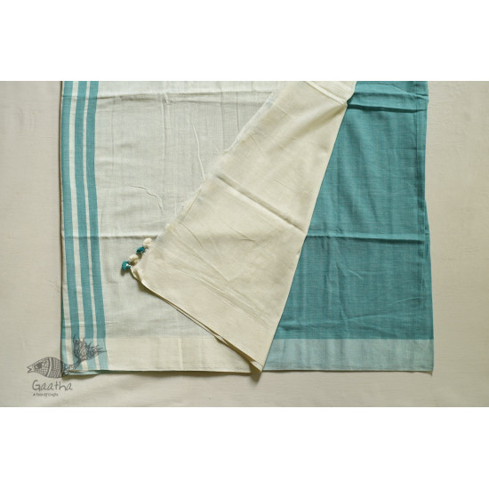 shop handloom cotton saree - Off White & Blue