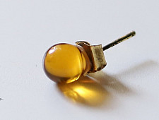 Zeenat ✤ Glass Jewelry ✤ ( Single Stud ) ~ 70