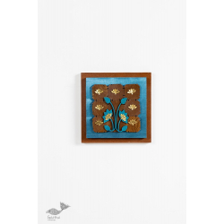 Decor The Wall | Flower Composition In A Wooden Block