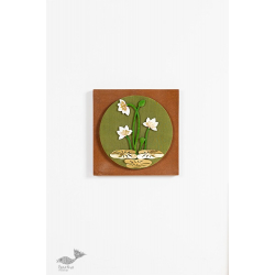 Decor The Wall | Lotus And Leaf Composition In A Circular Dial