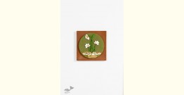 Decor The Wall | Lotus And Leaf Composition In A Circular Dial