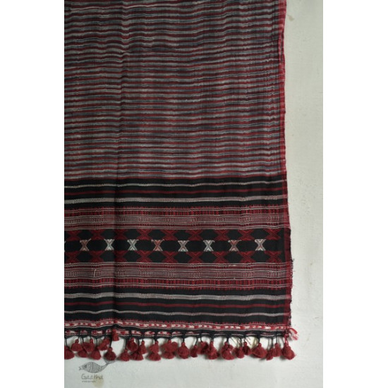 Handwoven kala cotton bhujodi weaving stoles from kutch