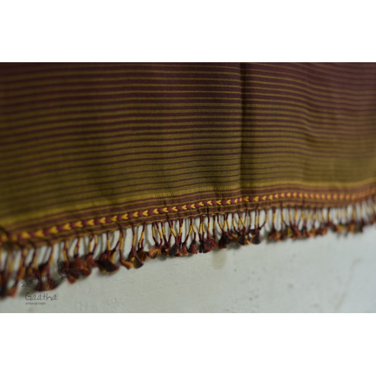 Handwoven cotton bhujodi weaving stoles from kutch