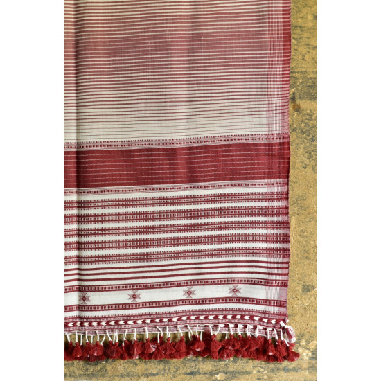 Handwoven kala cotton bhujodi weaving stoles from kutch