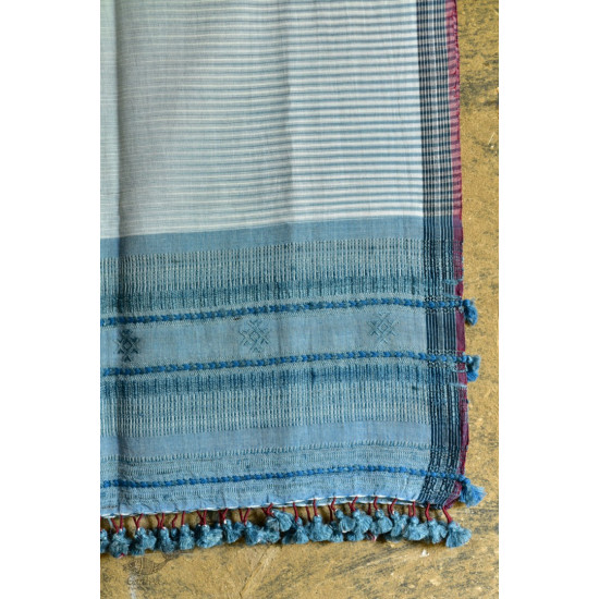 Handwoven kala cotton bhujodi weaving stoles from kutch