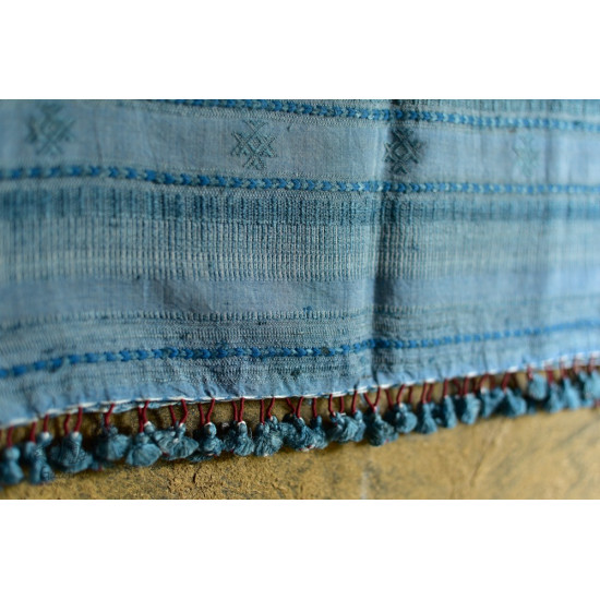 Handwoven kala cotton bhujodi weaving stoles from kutch