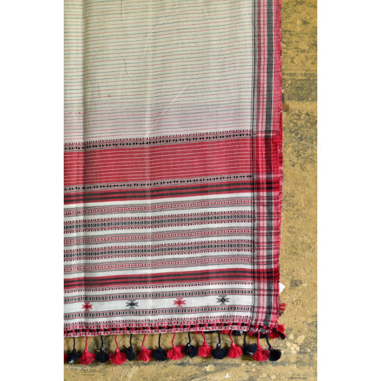 Handwoven kala cotton bhujodi weaving stoles from kutch