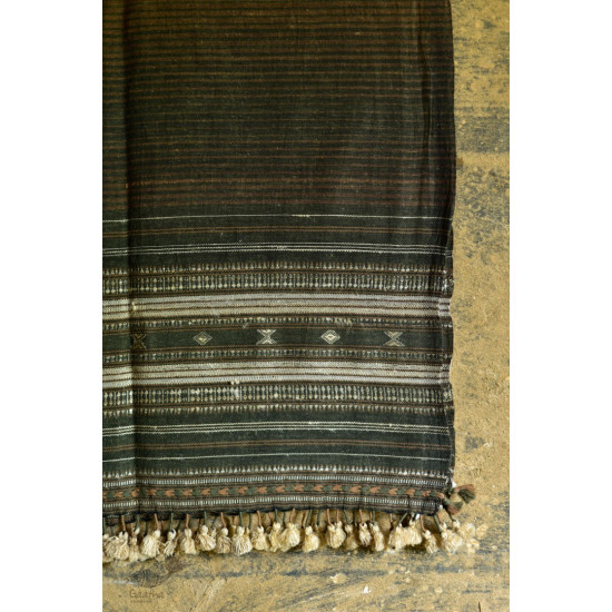 Handwoven kala cotton bhujodi weaving stoles from kutch