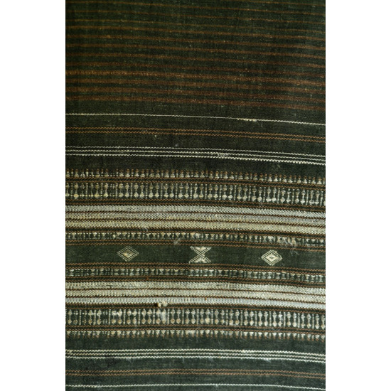 Handwoven kala cotton bhujodi weaving stoles from kutch