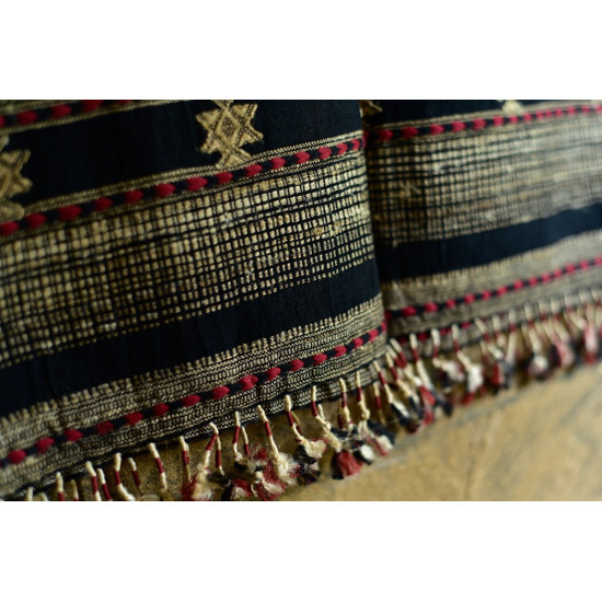 Handwoven Cotton & tussar silk bhujodi weaving stoles from kutch