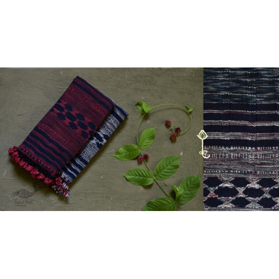 Handwoven kala cotton bhujodi weaving stoles from kutch