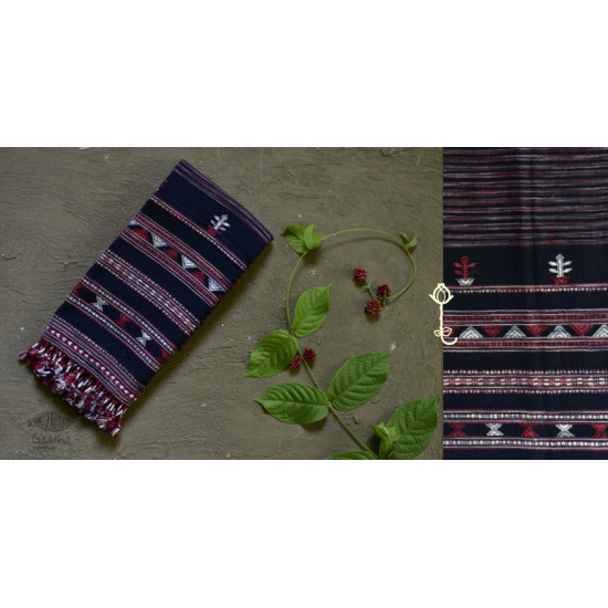 Handwoven kala cotton bhujodi weaving stoles from kutch