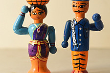 Etikoppaka | Wooden Toy ~ Farmer Couple Set of Two ( Two Color Options )