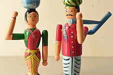 Etikoppaka | Wooden Toy ~ Farmer Couple (Set of Two)