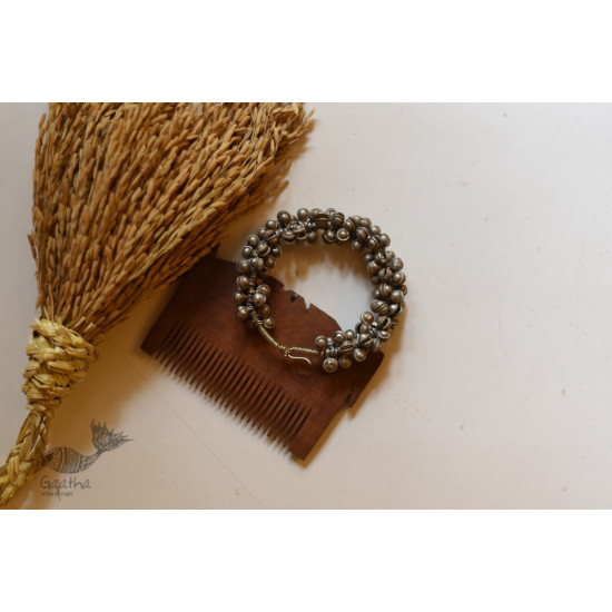 shop Handmade Vintage Jewelry - Gunghru Bangle / Bracelet 