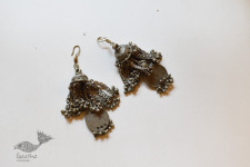 Kanupriya | White Metal Vintage Earring