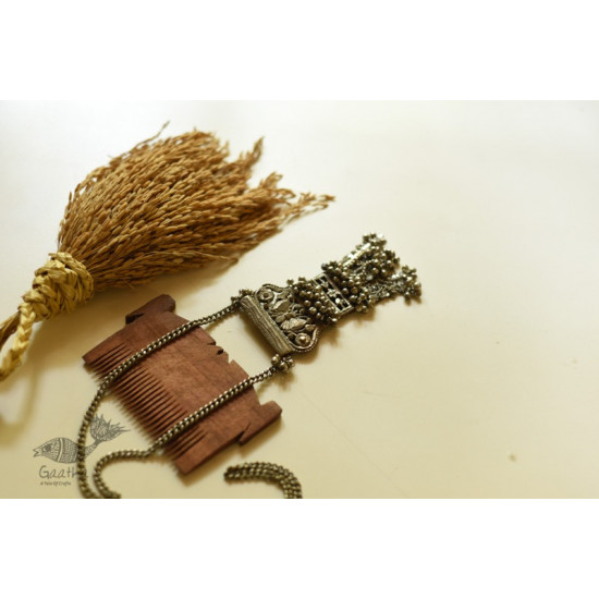 shop Handmade Vintage Jewelry -  Long Necklace