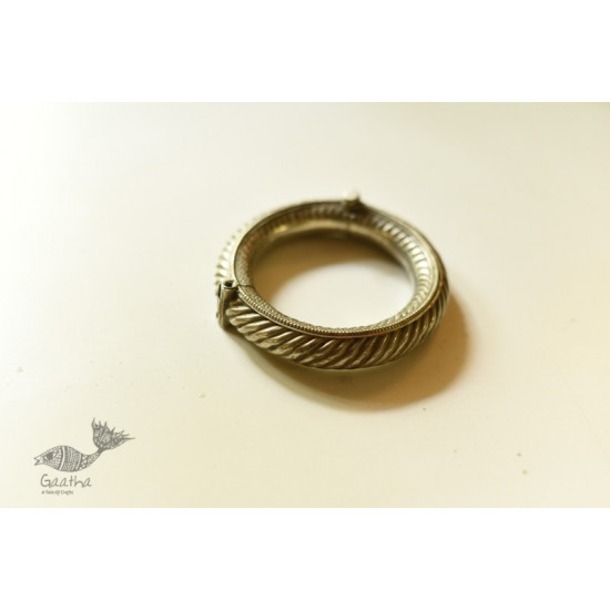 shop Handmade Vintage Jewelry - Kada 