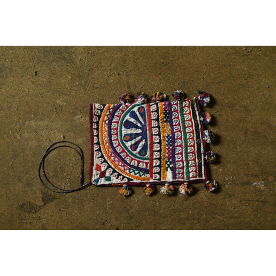 Hand Embroidered kutchi hand bag - Rabari Embroidery