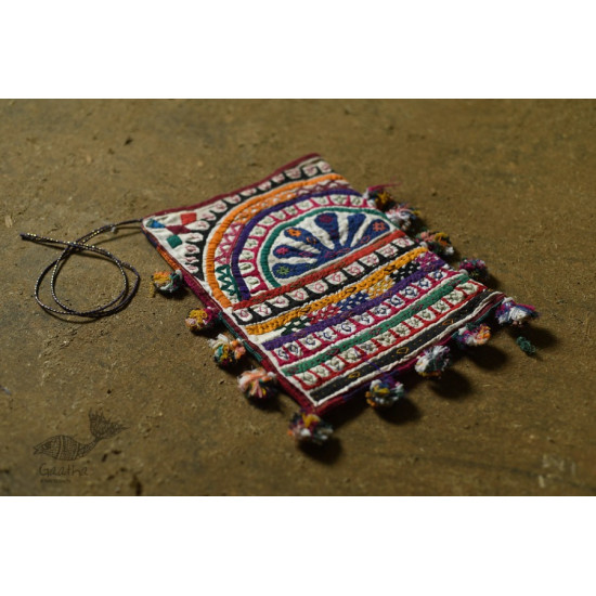 Hand Embroidered kutchi hand bag - Rabari Embroidery