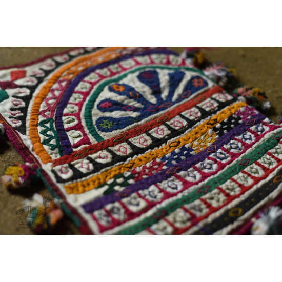 Hand Embroidered kutchi hand bag - Rabari Embroidery