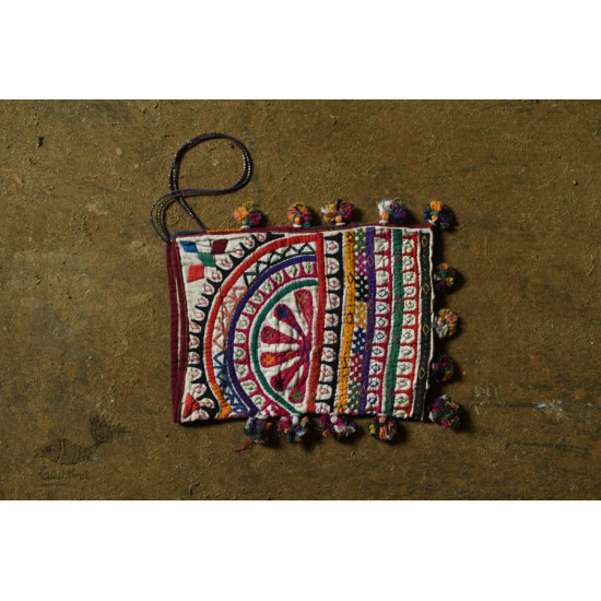 Hand Embroidered kutchi hand bag - Rabari Embroidery