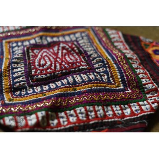 Hand Embroidered kutchi hand bag - Rabari Embroidery