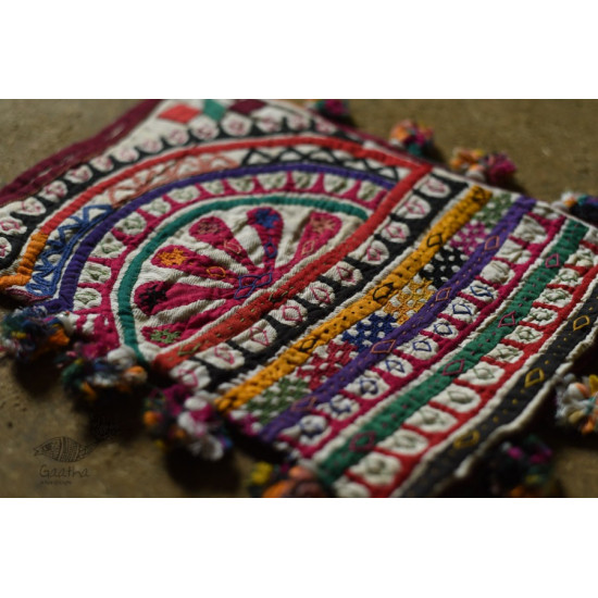 Hand Embroidered kutchi hand bag - Rabari Embroidery