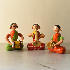 Etikoppaka | Wooden Toy ~ Lady Band ( Set of Three )